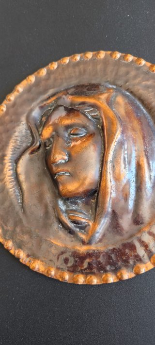 Madonna rilievo metallo marrone oro