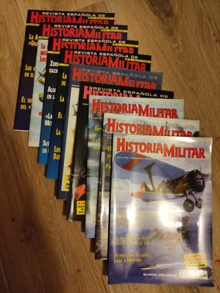 Revistas de historia militar