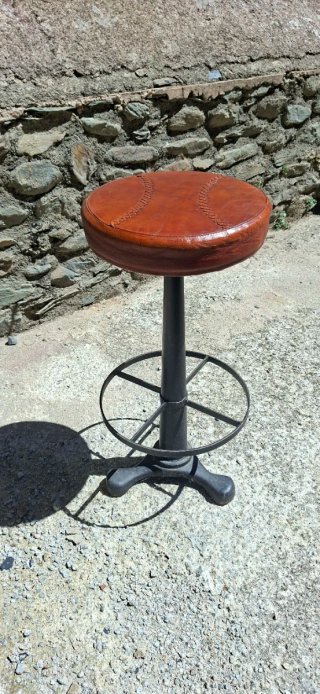 Taburetes Vintage Piel y Hierro (3 uds)
