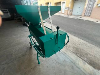 Peladora de almendras
