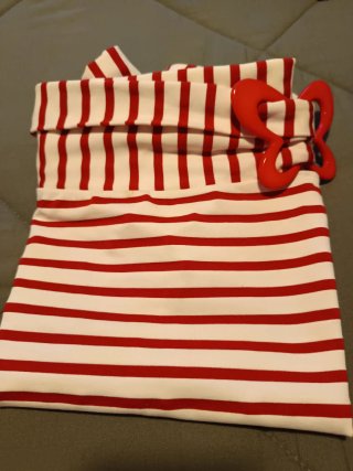 Conjunto Camiseta Rayas y Falda Blanca