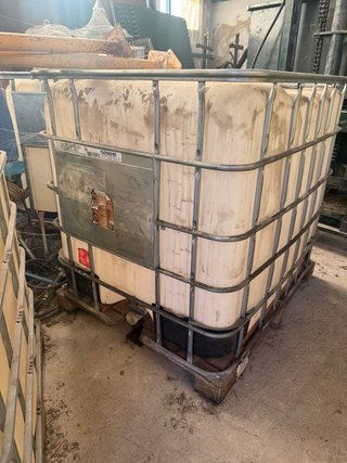 Contenedor de aceite IBC 1000L