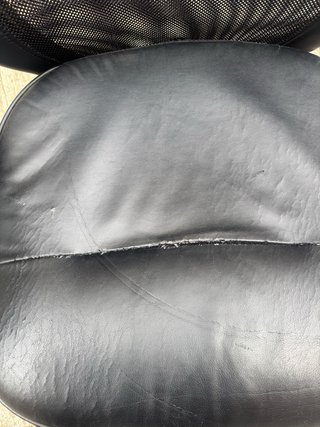 Silla de oficina o estudio ergonómica con ruedas