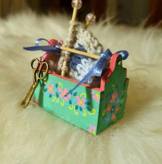 Caja de costura Blythe decorada