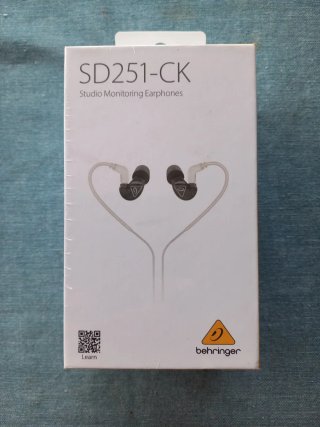 Auriculares monitores Behringer SD251-CK (Nuevos)