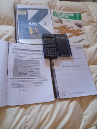 Conjunto de Libros de segundo de bachiller
