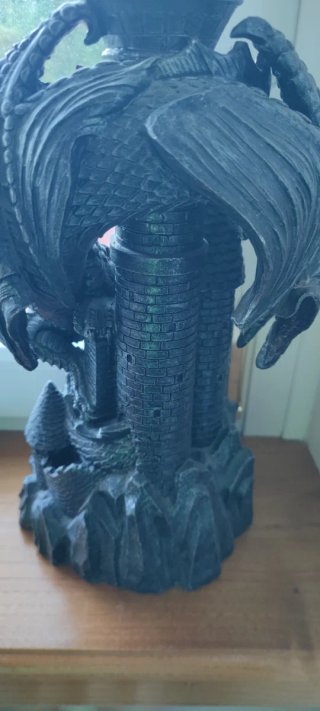 Statua drago in resina