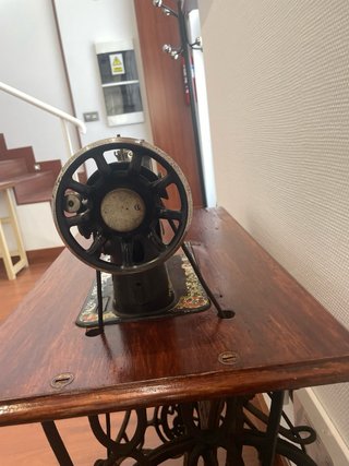 Máquina de coser Singer antigua