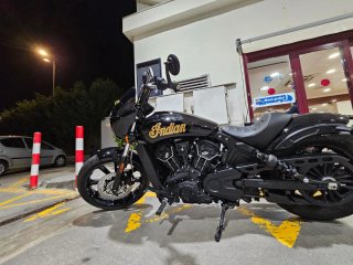 Indian Scout Rogue Negra edición especial