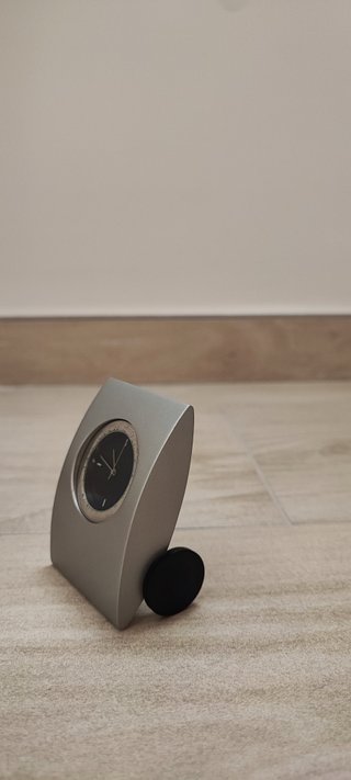 Orologio da scrivania design moderno