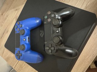 Pack de ps4 slim 1TB con todo
