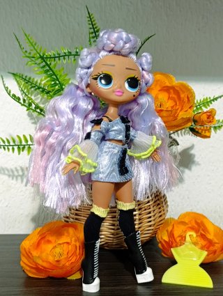 Muñeca LOL OMG