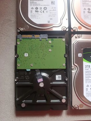 Lote 2x HDD 3TB SAS Seagate Exos 7E8 (6TB)