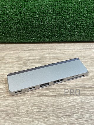 HUB USB-C DOPPIO PER SURFACE PRO 9