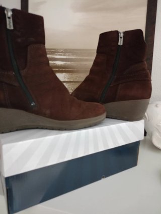 Botines marrones de cuña
