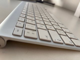 Teclado Inalámbrico Apple A1314 Plata
