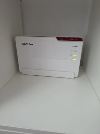 FRITZBox 5690 Pro Router