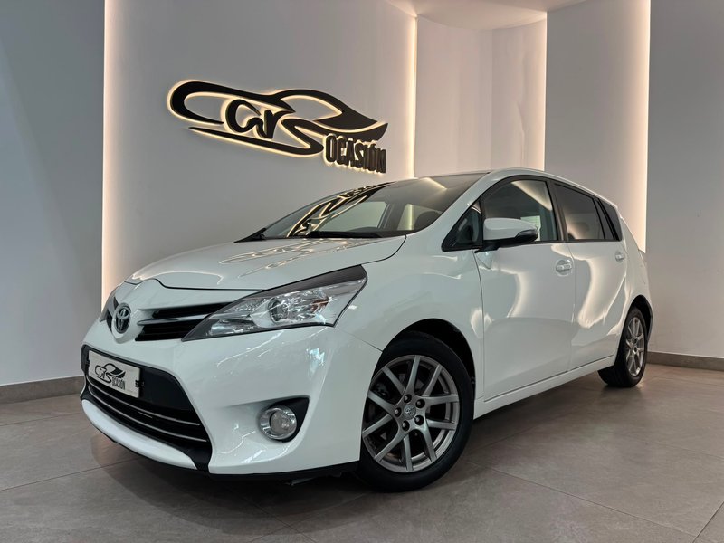 Toyota Corolla Verso 2015