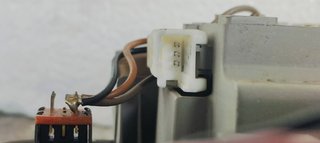 LUZ INTERIOR NISSAN X-TRAIL (T30) *