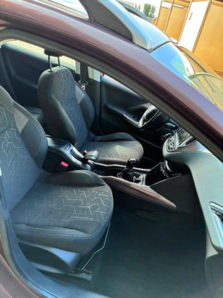 Peugeot 2008 2015