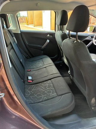 Peugeot 2008 2015