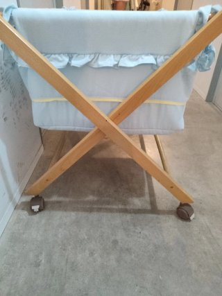 Minicuna de bebé azul
