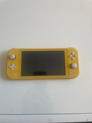 Nintendo Switch Lite Amarillo