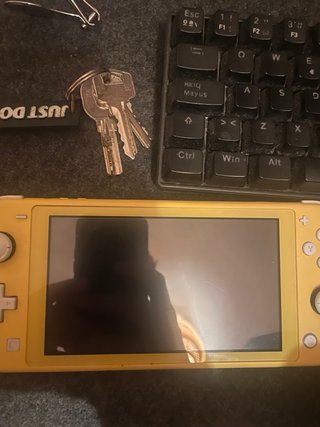 Nintendo Switch Lite Amarillo
