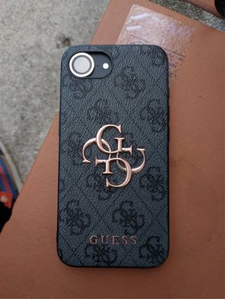 iPhone 16e