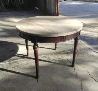 Mesa redonda mármol y madera