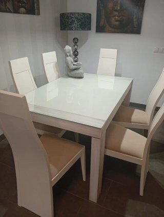 Mesa de comedor cristal y madera
