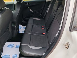 Peugeot 2008 2018 gasolina 110cv