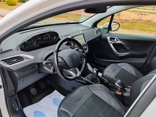 Peugeot 2008 2018 gasolina 110cv
