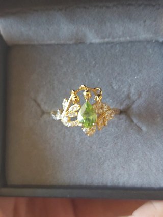 Anillo Flores Campanillas Peridoto