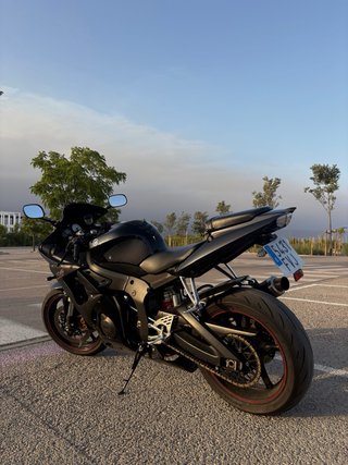 Yamaha R6 2004 Negra