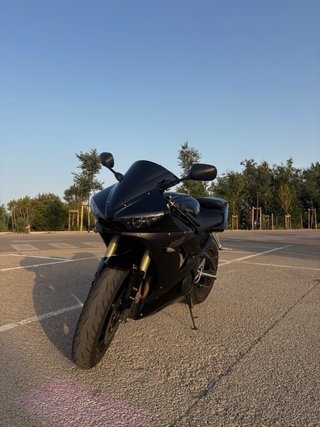 Yamaha R6 2004 Negra