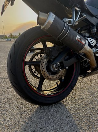 Yamaha R6 2004 Negra