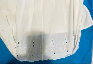 Vestito estivo bianco con pizzo sangallo