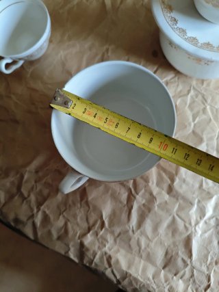 Juego Tazas Porcelana Blancas con Dorado