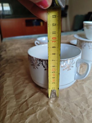Juego Tazas Porcelana Blancas con Dorado