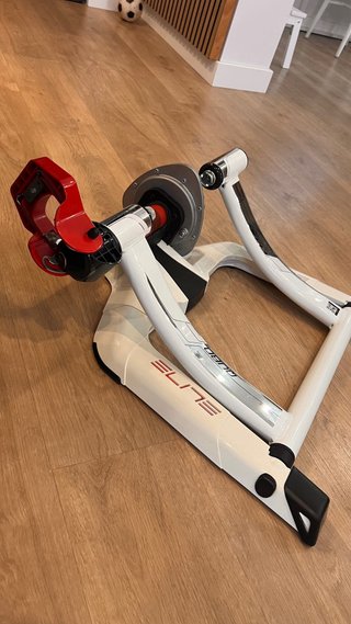 Rodillo Elite Qubo Fluid con sensor