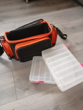 Mochila Cinnetic Eging Negra/Naranja
