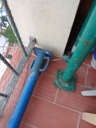 4 Puntales de Obra Metálicos Verdes