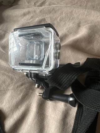 Cámara GoPro SK8 4K con Accesorios y memoria
