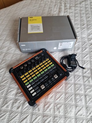 Caja de ritmos Korg KR-55 Pro