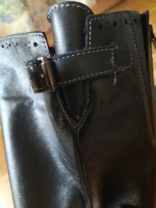 Botas de piel negras