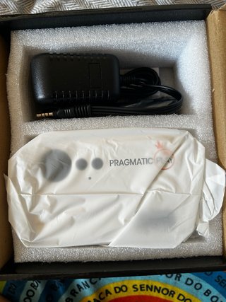Mini Proyector Portátil LED Blanco y Negro