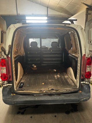 furgoneta Citroen Berlingo 2011