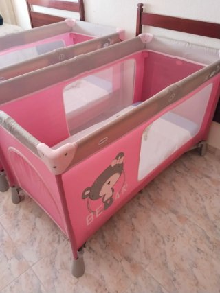 Cuna de viaje rosa OLMITOS