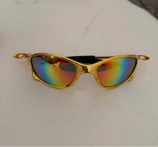 Gafas de sol doradas